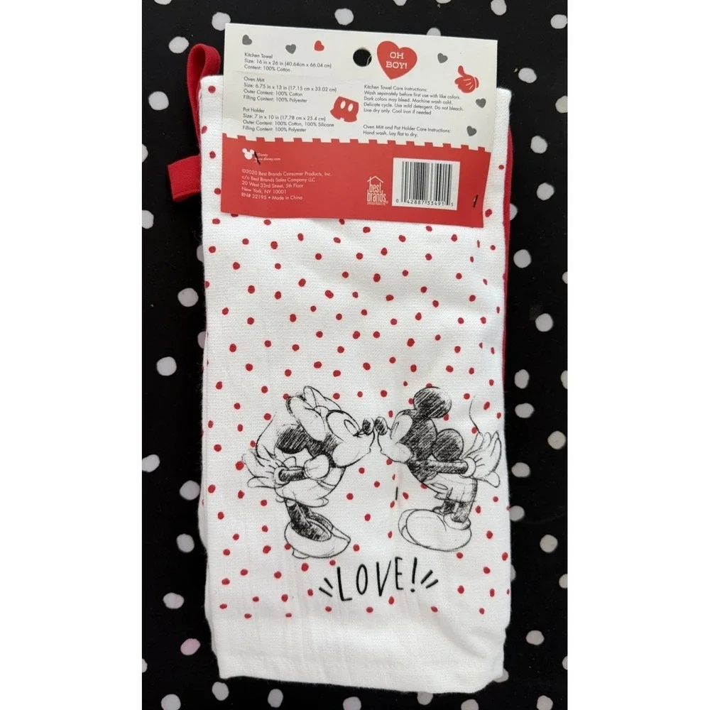 DISNEY Mickey & Minnie LOVE 3-Piece Kitchen Set Oven Mitt,Towel, Pot Holder
